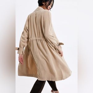 ZARA Tan Flowy Trench Coat | S